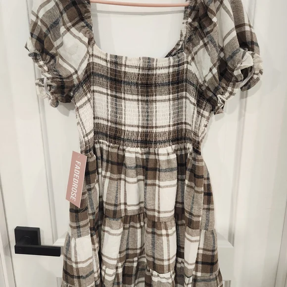 Plaid Puff Sleeve Kids Dress - Picture 4 of 4